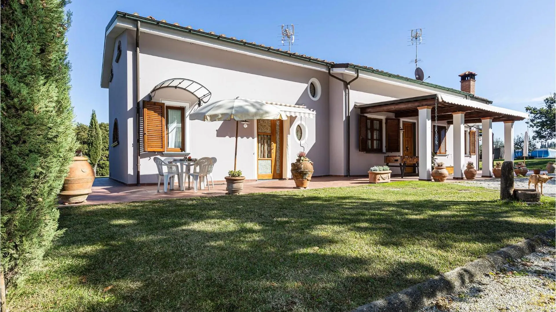 2 Bedroom Amazing Home In Castelfranco Di Sotto Le Vedute Italy