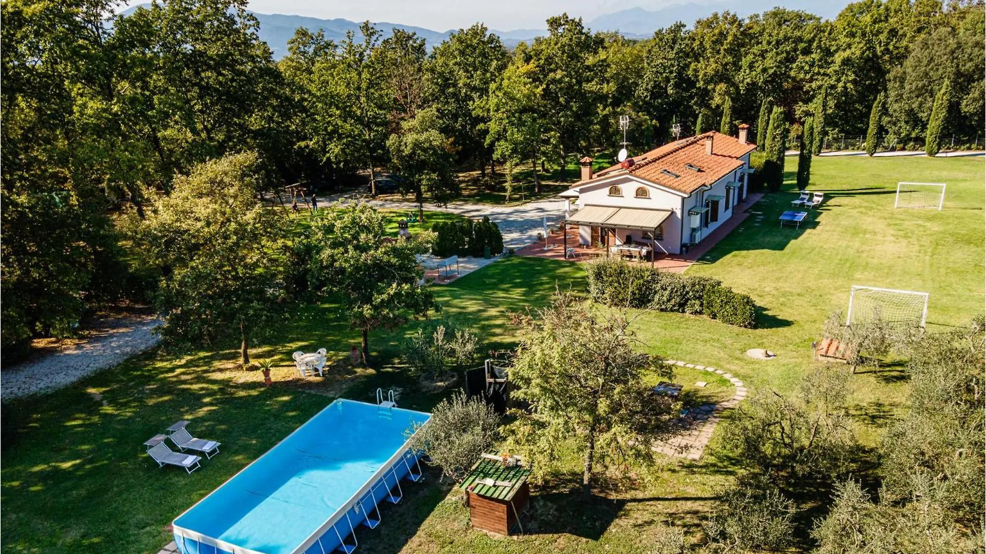 2 Bedroom Amazing Home In Castelfranco Di Sotto Le Vedute