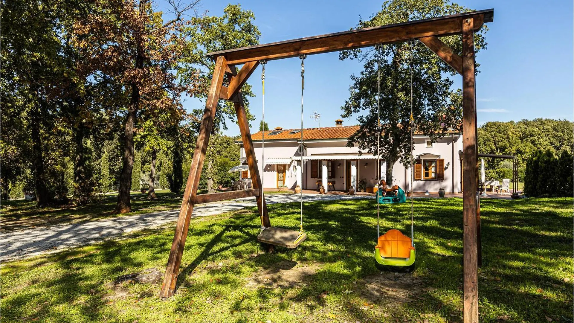 2 Bedroom Amazing Home In Castelfranco Di Sotto Le Vedute Holiday home