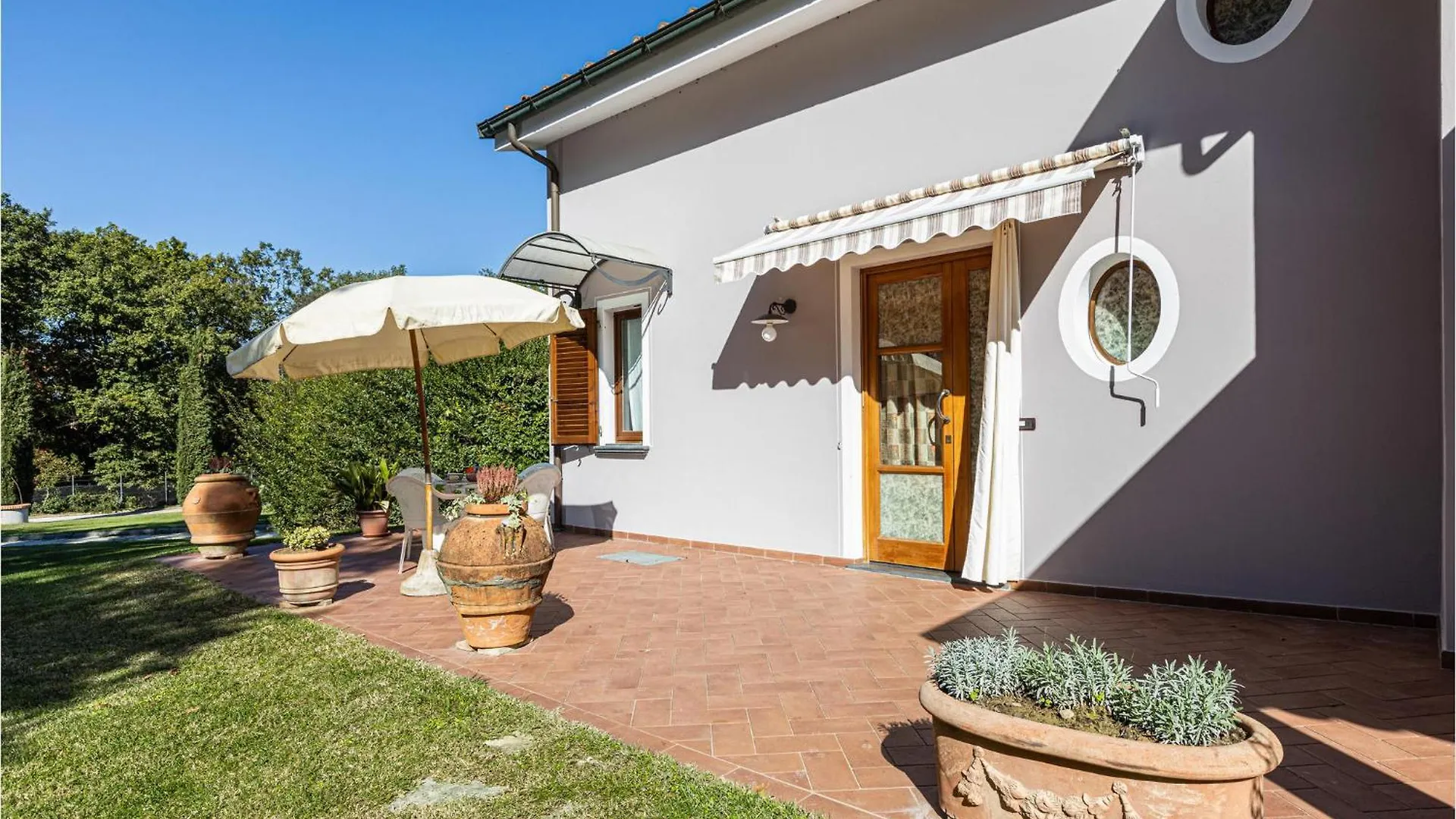 2 Bedroom Amazing Home In Castelfranco Di Sotto Le Vedute Italy